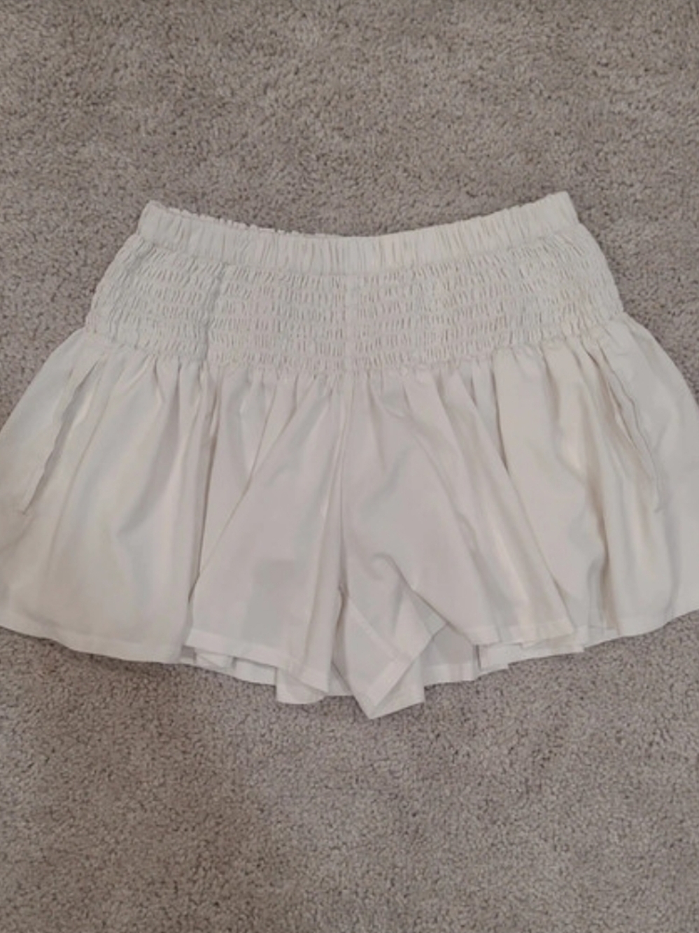 Lululemon Athletica White Smocked Waist Ruffle Skort